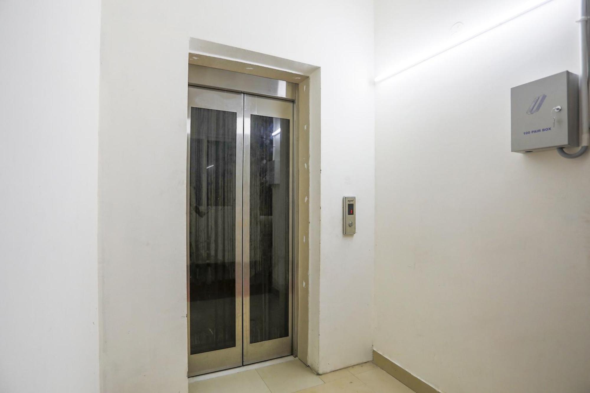 Hotel O Jsb Hotel Faridabad Εξωτερικό φωτογραφία